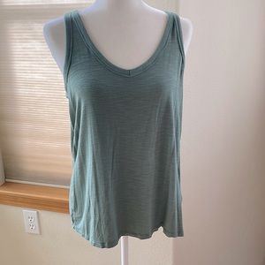 Old Navy Green V-Neck Tank